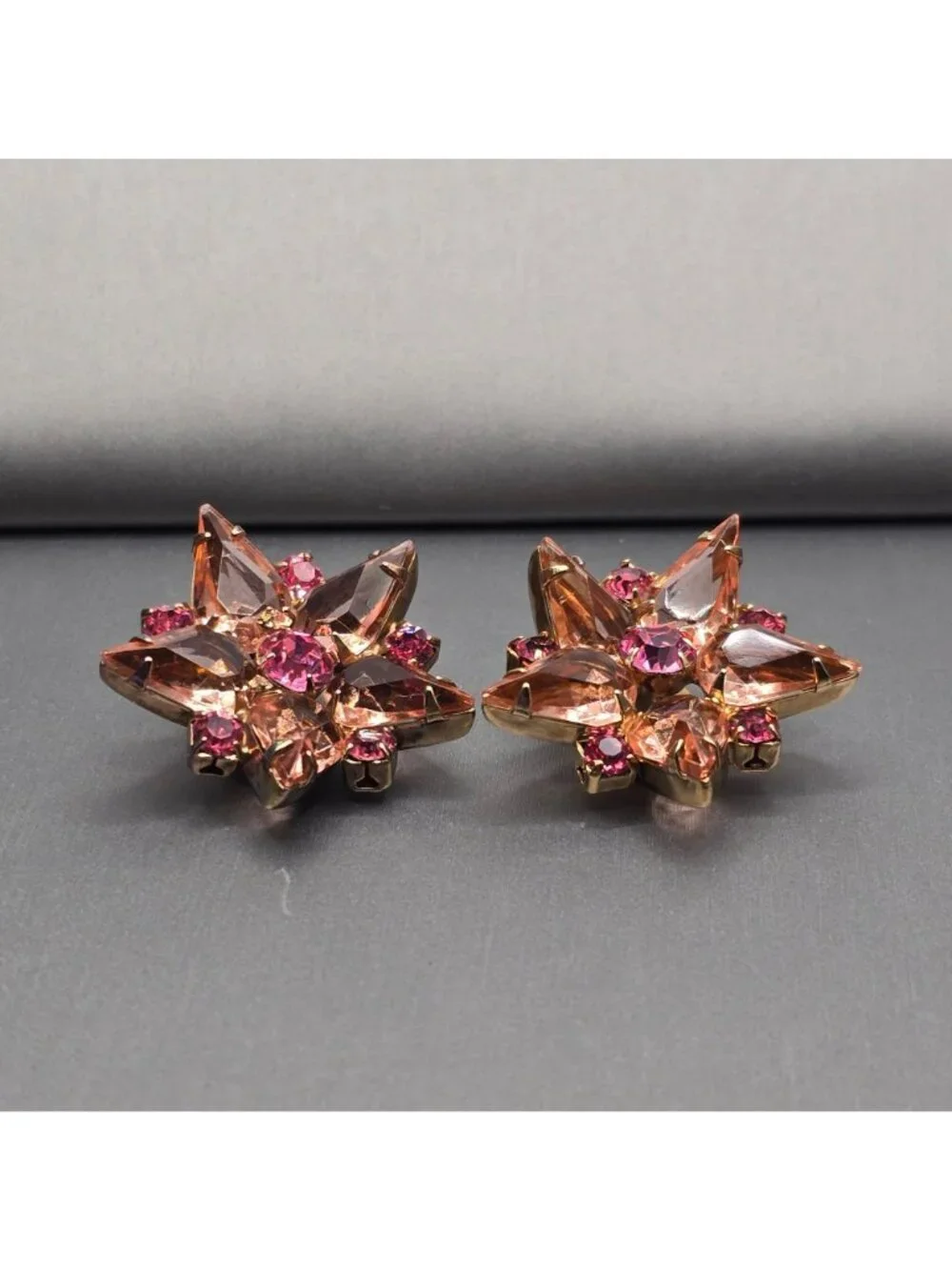 Vintage Pink Rhinestone Starburst Clip On Earrings Peach Mid Century Modern